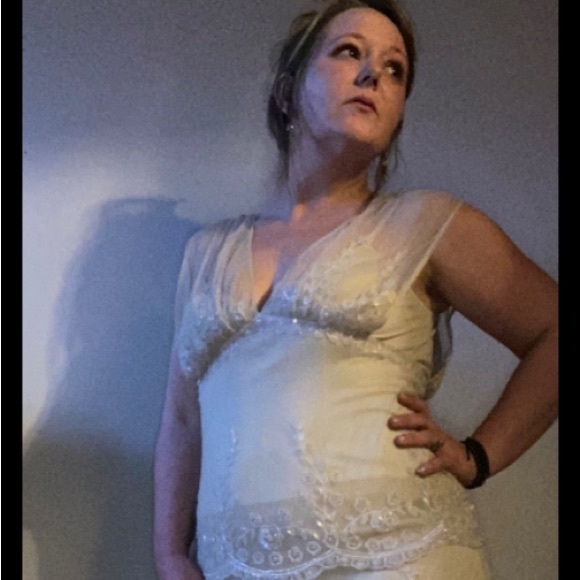 Meet your Posher, Amanda - Picture 3 of 16